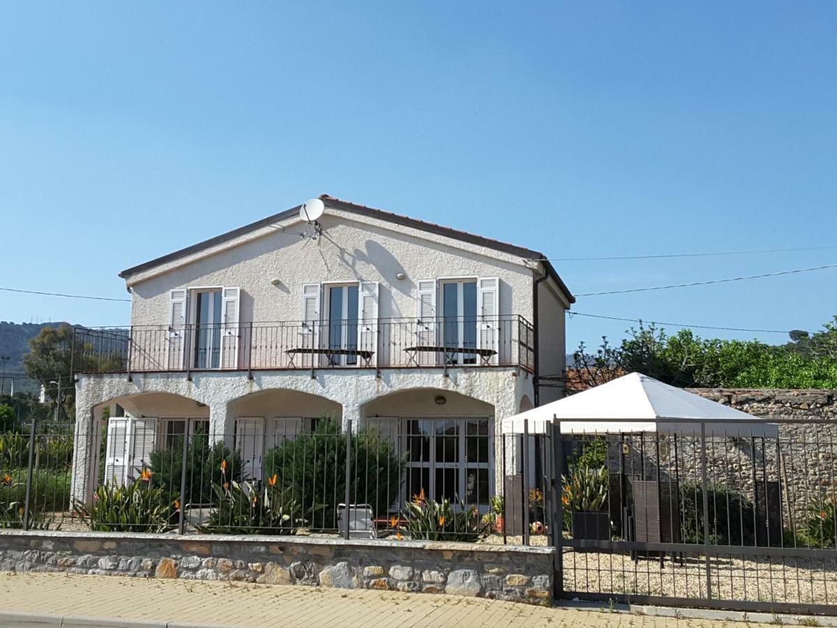 La Strelitzia Cervo Mare Apartment Ngoại thất bức ảnh